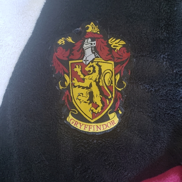 HARRY POTTER GRYFFINDOR HOODED ONSIE - S/M - Picture 8 of 13